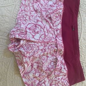 Lululemon Run-Times- 4 way stretch